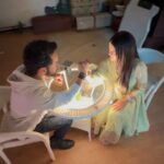 Megha Chakraborty Instagram – 💪🏻 that’s what we do behind the camera 😜
 Video: @chinmaypatilll 
#meghachakraborty #karanvohra #onsetfun #imlie #athlie #behindthescenes #bts #actors