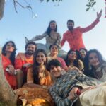 Megha Chakraborty Instagram - Merry Christmas to all #imliefamily ki taraf se 🎄🎅 @starplus @actress_anuradha @chaitrali_lokesh_gupte @gauravmukesh @rajshrirani @shrivastav_ashish @_jamesghadge @sweetupanjwaniofficial @saumyasaraswatt @jeet.anactor @iseeratkapoor @hemantthatte #meghachakraborty #family #fun #potd #bond #colors #happyfaces