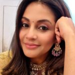 Megha Chakraborty Instagram – Tum mujhe kyun nahi mile pahele 🥰

#meghachakraborty #imlie #Potdar #kajal #ethnic #saree