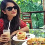 Megha Chakraborty Instagram - #lovetotravel ❤ Click: @sahilphull #meghachakraborty #goa #throwback #smile #potd