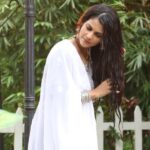 Megha Chakraborty Instagram - Tum hi kaho ye koi baat hai😇 #meghachakraborty #imlie #Potd #click #look #indian