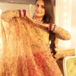 Megha Chakraborty Instagram - Aap sab khush toh hum bhi khush😃 Keep watching IMLIE at 8.30pm on @starplus Costume and Styling: @anusoru #meghachakraborty #imlie #happy #keepwatching #Tvshow #look #traditional #indian #ethnicwear