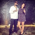 Megha Chakraborty Instagram - 😀😀 #mikasingh #meghachakraborty #reelcollab #nicemeeting #singer #bollywood #pictureoftheday #fun #songpromotion #love