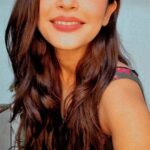 Megha Chakraborty Instagram - Khushi toh dekho😍😛 . . #meghachakraborty #reelit #trending #fun #content #creator #influencer #instareels #funreel #bollywood #love #crush #smile #look #reelkarofeelkaro #reelvideos❤️