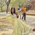 Megha Chakraborty Instagram - Kudi nu nachne de♥️ #meghachakraborty #blessed #imlie #gratitude