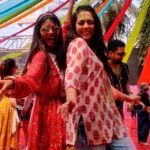 Megha Chakraborty Instagram - Best Holi Everrrr!! Love you meri patakha!! 💋 @iwmbuzz partyyyy!! #imliestarplus #imliefam #imlie2 #imliechini #sisterlove #starplus #holimasti #holidiaries #holiparty #funreels #instareels