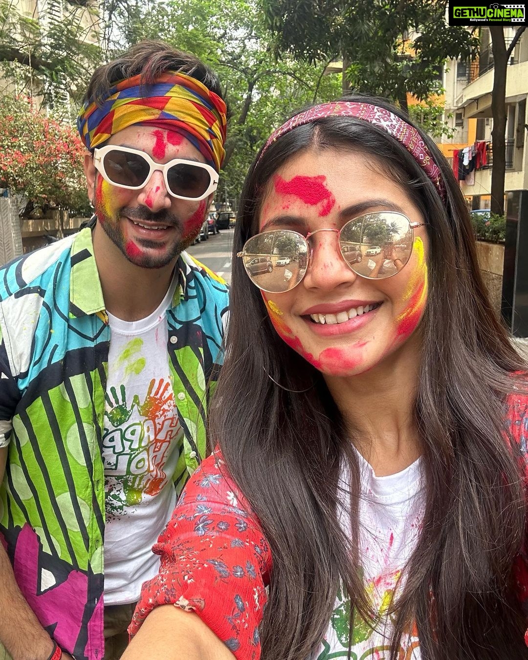 Holi 2022 : होली को शुभ बनाना चाहते हैं तो अपने दोस्तोंं को उनकी राशि के  अनुसार ही लगाएं रंग | Holi 2022 Lucky Colour According to Zodiac sign in  Hindi | TV9 Bharatvarsh