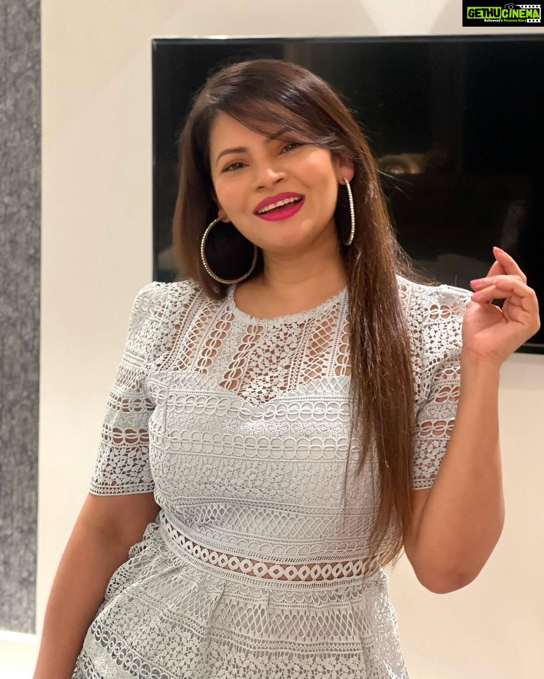 Megha Dhade Instagram - Tis the season to sparkle✨💙✨