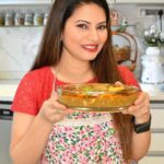 Megha Dhade Instagram - And it’s finally here !! My first ever YouTube video had to be one of my family’s favourite food recipe and I hope it’s also loved by all of you guys! Click on the click in my bio to check it out and don’t forget to like share and subscribe❤️ #meghadhade #Megha’sMagic #cooking #youtube