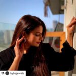 Megha Dhade Instagram - Thank you @hybajewels for this beautifully Handcrafted Luxurious Jewellery . Guys please do check their page if you really appreciate elegant jewellery. They are just tooooooo goood ..!!! ❤️ @hybajewels #Repost @hybajewels with @get_repost ・・・ Hyba Team wishes all the strong, compassionate and inspiring women a very Happy Women's Day! We love our Clients! @meghadhade, Bigg Boss Marathi 1 winner and a stellar actress herself, looks absolutely stunning in Solitaire Mashup Hoop earrings by Hyba Jewels. A design as unique as her, the hoops are precisely crafted to form a cocktail of multiple Swarovski Zirconia solitaires complementing each other on a single podium. Make this celebrity style your own, Order this piece now! 💖 All our jewellery is handcrafted with love in India For any inquiries or to order this product, please contact +91 98678 45232 or visit our website https://hybajewels.com. Link in Bio. You can also leave us a DM for assistance. For UK customers please contact +44 07837 267446