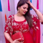 Megha Dhade Instagram - ❤️. #Red #haldiceremony #saichalagna #wedding #mybestfriendswedding #sailokur #meghadhade #potlis 👗 @richa_r29 @style__inn 💍 @adityaartjewellery 👛 @potlisbagsofficial @sonalkanakiya Mehendi : @aishwaryas_mehendi Nails: @shineincreation Belgum , Karnataka