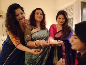 Megha Dhade Instagram - Amchya Swapu ani Aastad cha #Kelwan !!! @patilswapna @aastadkale @shilpanavalkar @tamhaner @shalmalee_t @aditya.aquarius #family #love #friendsforlife #marathiwedding #marathiactors