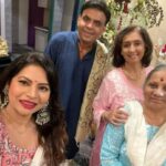 Megha Dhade Instagram – Met the very warm,kind and lovely @sandiipsikcand, the beautiful @neenakulkarni , Graceful Veena Sikcand , my partner in crime @sharmishtharaut ,Team ABOLI And the Superrrr cute Gucci Sikcand who was the star of the evening.💗
Ganapati Bappa Morya 🌺
