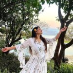 Megha Dhade Instagram - Giving 🧚🏻‍♀️ vibes this Holi #Happyholi 🧡