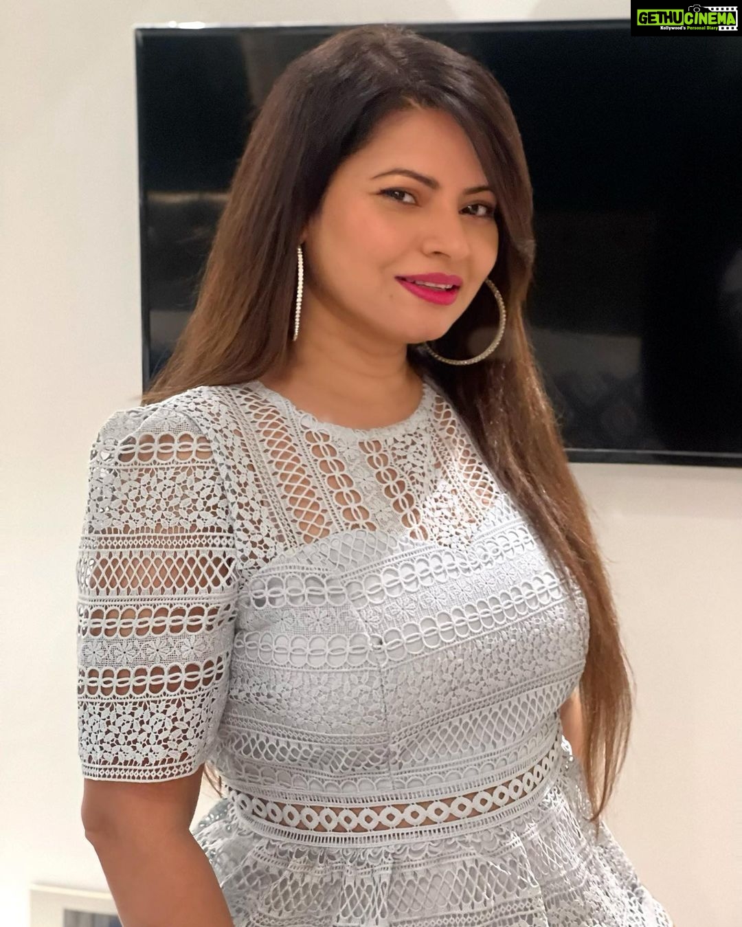 Megha Dhade Instagram - Tis the season to sparkle✨💙✨