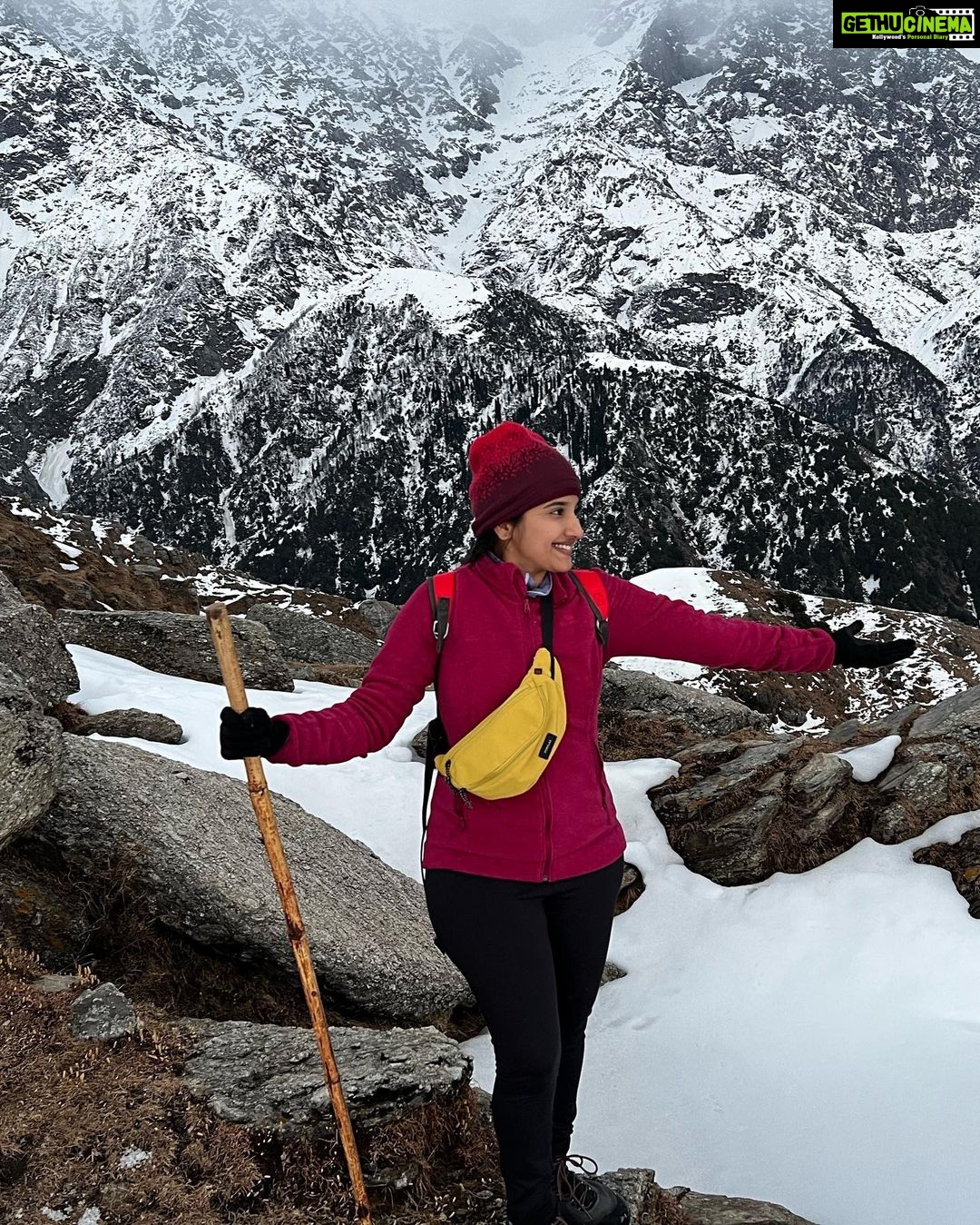 Meghana Lokesh Instagram - “Do not worry about setting goals for yourself — just see how to constantly grow. All that is needed is relentless striving to be a full fledged life.” Sadhguru. May lord Shiva shower his divine love on of us on this auspicious day, wishing everyone serene, radiant Mahashivratri. 🙏🏼 . . . . #mahashivratri #sadhguruquotes #harharmahadev