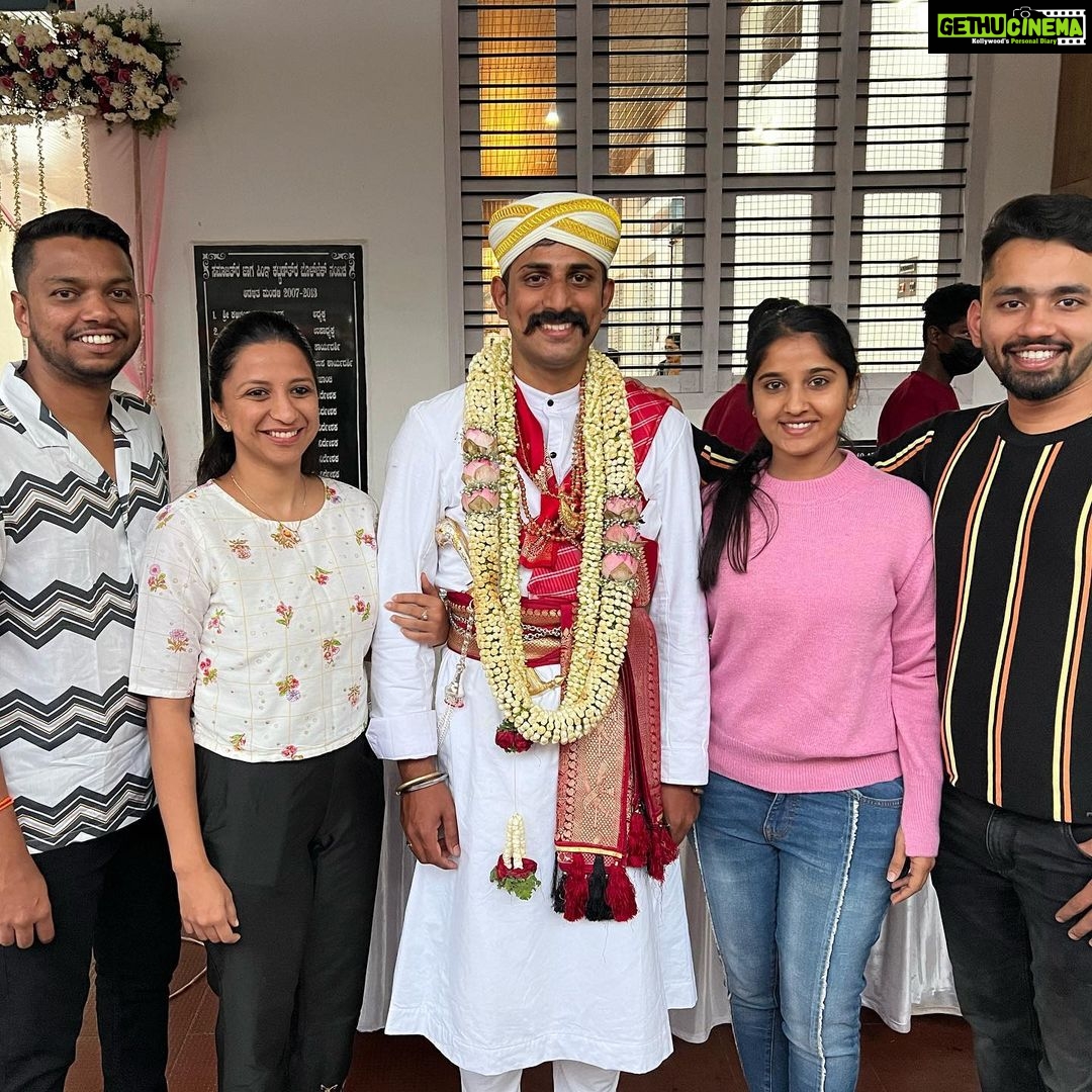 Meghana Lokesh Instagram - Fam-Jam moments round the year, I must admit the end was like icing on the cupcake 🧁 ❤️ ಸಾಂಸ್ಕೃತಿಕ ರಾಜಧಾನಿ ಮೈಸೂರು
