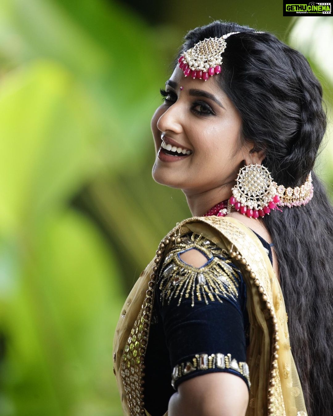 Meghana Lokesh - 38.7K Likes - All things beautiful ☀️
Clicked by : @paulino_pictures
Make up : @lakshmi_makeupartistry
Hair by : @an.uradha3770