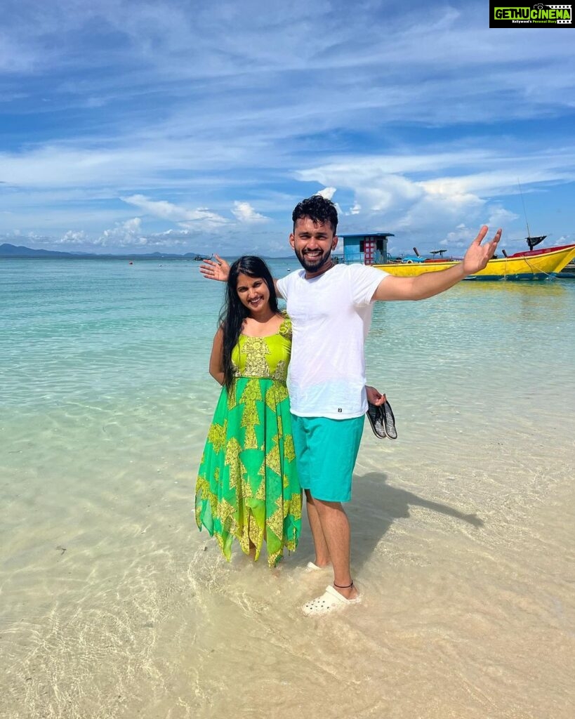 Meghana Lokesh Instagram - And here’s to living many more sweet moments like these with you🥂❤️ Thanks for bearing me for 3 years now, there’s just a lifetime more 🥰🤩😬 @swaroop_bharadwaj #happyanniversary #to #us #love #live #laugh #happiness #together #togetherforever อ่าวปิเละลากูน Pileh Lagoon, Phi-Phi Island