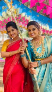 Meghana Lokesh Instagram - Happyyy Pongal💐😊 everyone. #sankrantisong #pongal # Kalyanam Kamaneeyam #Zee Telugu #ZEE5 #Chaitra #smiley #Meghana Lokesh # tulasiyerra