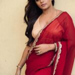 Mitali Nag Instagram - How about a @gucci saree 😀 😍 Or a @versace nurse costume 😁😍 Or a @louisvuitton PPE kit 😃😍 . . You still looked right ♥️ #mitaalinag #reels #reelsinstagram #afsarbitiya #trending #devi #ghkkpm #draupadi #tejaswini #tvirus #aashiqana #333