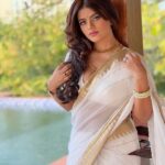 Mitali Nag Instagram - Tejaswini or T Virus ♥️ . . Styling @anusoru . . #mitaalinag #indianactress #duskybeauty #afsarbitiya #tag #potd #instagood #magic #aashiqana #333 Madh Island