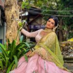 Mitali Nag Instagram – Get out of your own way…!!!
.
.
.

#mitaalinag #indianactress #duskybeauty #afsarbitiya #devi #devyani #ghkkpm #ghumhaikisikeypyaarmeiin #tag #potd #instagood #magic #333