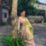 Mitali Nag Instagram – 🌸🌼🍀🌼🌸
.
.
.
.
#mitaalinag #indianactress #duskybeauty #afsarbitiya #devi #devyani #ghkkpm #ghumhaikisikeypyaarmeiin #tag #potd #instagood #magic #333