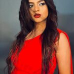Mitali Nag Instagram - Do you agree with the DMer…? 😁♥️ . . . Makeup @poojakaramunge_makeupartist Outfit @designertanu_ . . #reels #mitaalinag #indianactress #afsarbitiya #trendingaudio