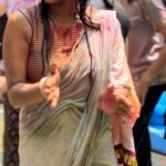 Mitali Nag Instagram – Setting in the mood… 😈🖍️💦
.
.
. 
🎥 @sankalppardeshi 
.
.
#mitaalinag #reelsinstagram #holi #trendingaudio #indianactress #afsarbitiya #indianfestival Mumbai – मुंबई