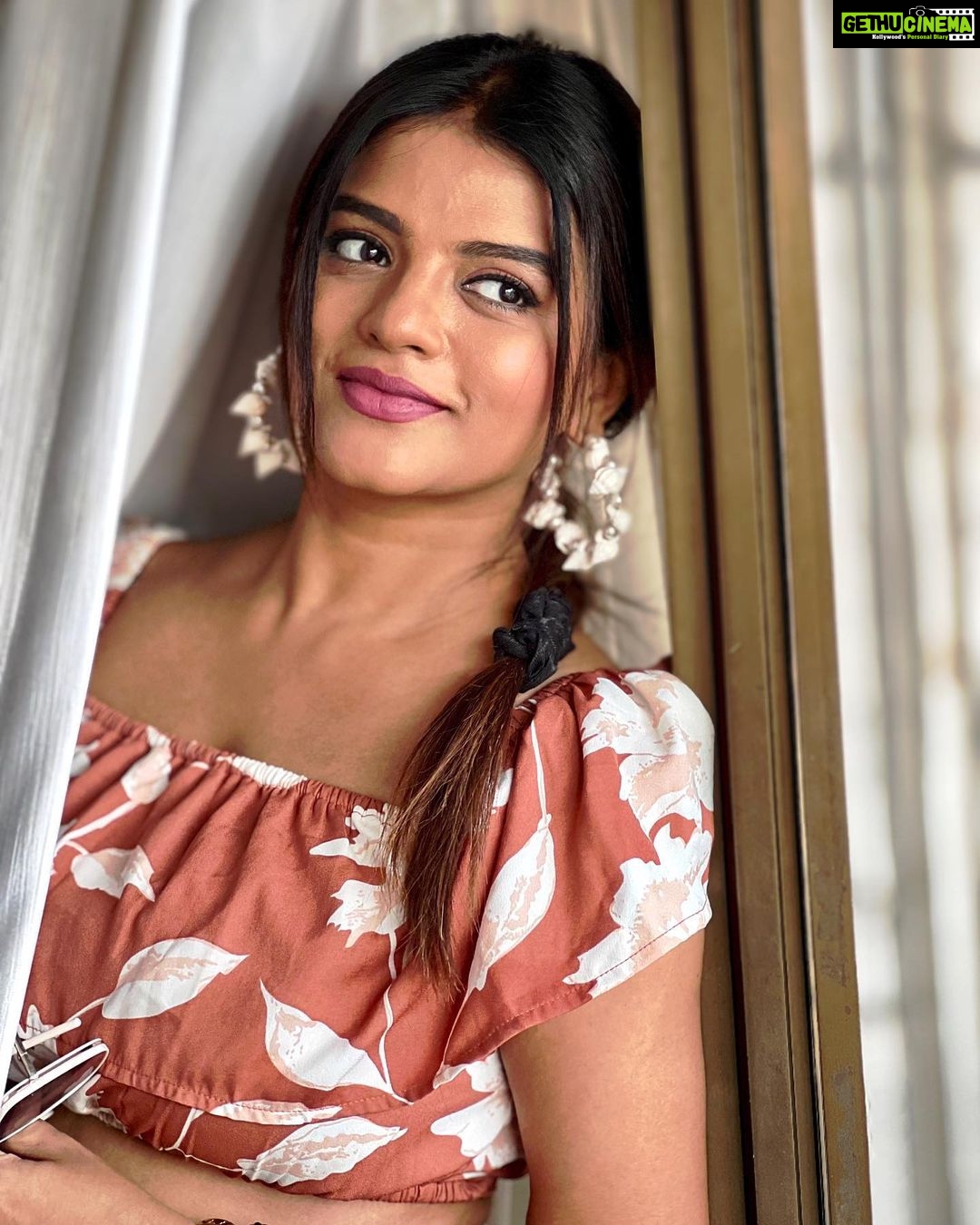 Mitali Nag Instagram - Me… on one of the non fictional days!! ♥️ . . . . #mitaalinag #indianactress #duskybeauty #afsarbitiya #tag #potd #instagood #magic #333 Mumbai, Maharashtra