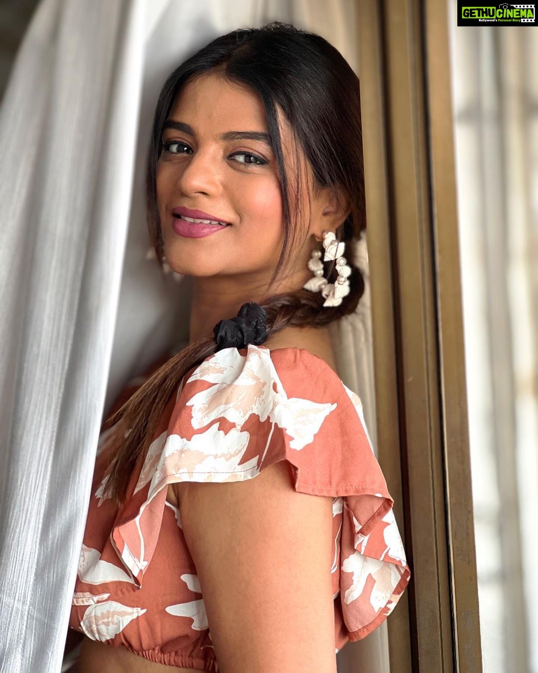 Mitali Nag Instagram - Me… on one of the non fictional days!! ♥️ . . . . #mitaalinag #indianactress #duskybeauty #afsarbitiya #tag #potd #instagood #magic #333 Mumbai, Maharashtra