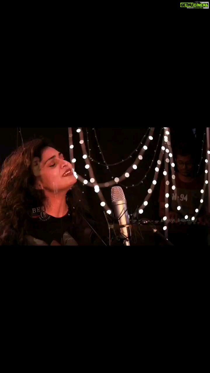 Mohana Bhogaraju Instagram - ARERE ARERE from JABARDASTH is one of my most favourites!! #LINK IN BIO Thank you @musicthaman sir for these beautiful melodies.. #Shresta garu #Nithya menon garu #Hope you will all like it!! @argstudioshyd @junaidkumarjk @argappubhai @sudhakar_sdk_ @gangz_09 @madhu_arzz @rovie_pranav @vinaysoundengineer anna