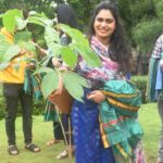 Mohana Bhogaraju Instagram – Honored to have been a part of the #GreenindiaChallenge by @MPsantoshtrs garu alongside MM Keeravani Sir in planting saplings at JubileeHills. Let us all be a part of this challenge to control global warming… 🌱

@mmkeeravani @sipligunjrahul @arunkaundinya @amalachebolu @hymath_mohammed @iyer.gomathi99