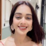 Mugdha Chaphekar Instagram – Is it time for a new haircut? 🤔

#throwback #newhair