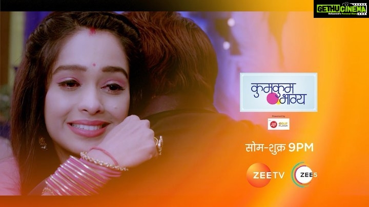 Mugdha Chaphekar Instagram - Kahani ne liya ek naya mod.. Kya mod lega #PranBir ka rishta? Keep watching #kumkumbhagya Monday to Friday 9pm only on @zeetv @ektarkapoor @balajitelefilmslimited @shaalu.v2000 @beinganilnagpal @tanyaa03 @mugdha.chaphekar @kaul_me @tinaintinseltown @appy__77 @khyaatikeswaniofficial @ranarushad @iam_reyhna @smitashettyofficial @zee5shows ❤️❤️ #Love