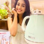 Mugdha Chaphekar Instagram – Got my hands on @ariete_india ‘s gorgeous Vintage range!
Get yours now!
#home #love #ariete_india #mugdhachaphekar
.
@platformcreatorsentertainment Mumbai, Maharashtra