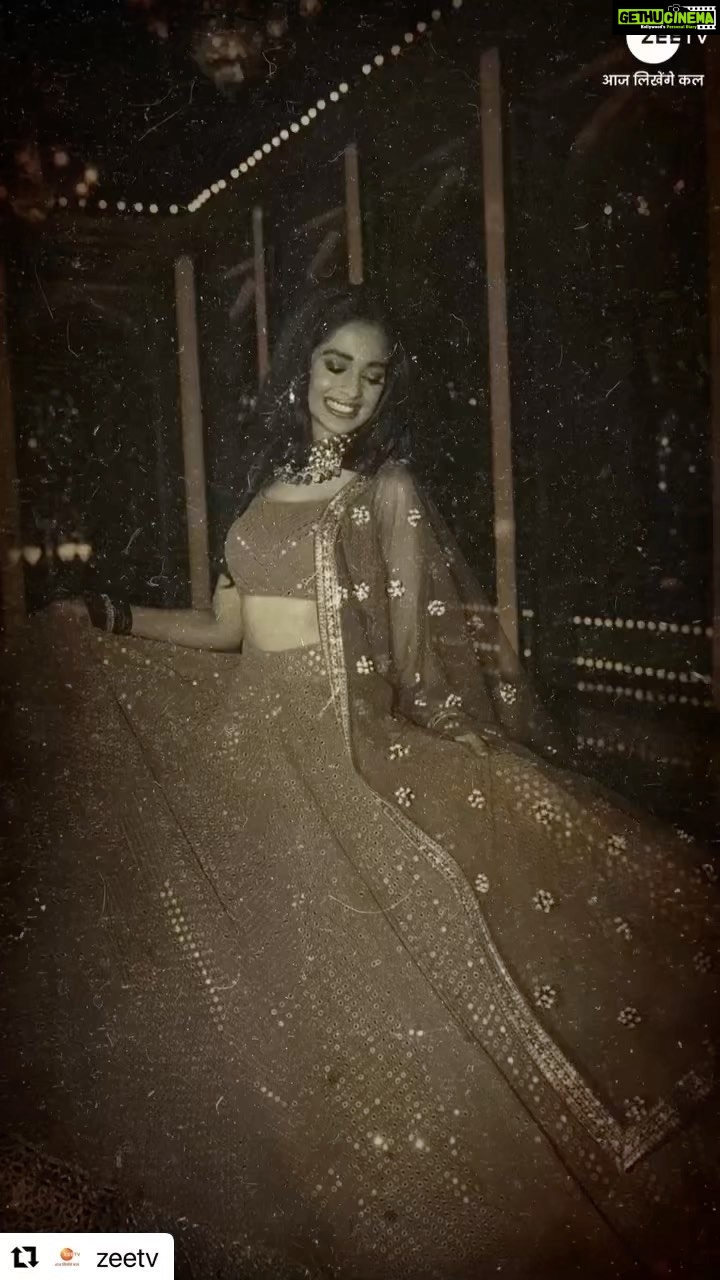 Mugdha Chaphekar Instagram - This week’s gonna be fantastic! #MagicMonday #monday #Love #GoodVibes #mugdhachaphekar . . 📸 @richerd_by_heart Styled by @anusoru 😘😘