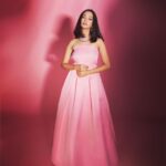 Mugdha Chaphekar Instagram - La Vie En Rose✨✨ . Styled by: @styleitupbyaashna Shot by: @akshayphotoartist Outfit: @beautikbydeepali Jewellery: @fashionjewellery_21 Hair & Makeup by: @makeupbyheenal Studio: @studio211mumbai . #love #mugdhachaphekar #ootd #fun #pink #happysoul