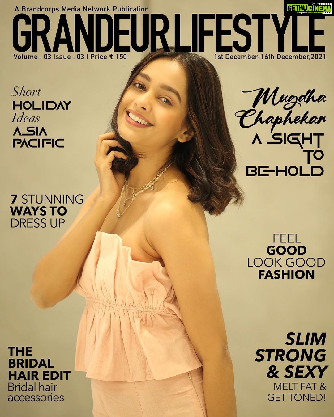 Mugdha Chaphekar Instagram - Happy New Year!! ❤️❤️ . . Featuring the dazzling diva Mugdha Chaphekar on the cover this month❤️⚡️ “A sight to behold: Mugdha Chaphekar ✨✨ Magazine: Grandeur Lifestyle @glmagazine_india On the cover: @mugdha.chaphekar Issue: December, 2021 Managing Editor: @inndresh_official Editor: @editor_glmagazine Associate Editor: @aanimeshsood Chief Content Manager: @ccm_glmagazine Styled by: @styleitupbyaashna Photography by: @neildhayatkarphotography Outfit: @sacredstitchofficial Chains: @blingathon_official HMU: @amuthevar @shribhalerao_ @riyafatak Cover designed by: @rahulkohli.official Location: @byou.in Produced by: @brandcorpsmedianetwork . . . . . . . . #mugdhachaphekar #magazine #december #magazinecover #actress #grandeurlifestylemagazine #grandeurlifestyle #glmagazineindia #instagram #photooftheday #instadaily #instamood #instapic #instavideo #magazineshoot #printmedia #brandcorpsmedianetwork #digitalmedia #mugdha #mugdhachaphekarfans ❤️ #tellyfizz #tellymaska #tellygyan #downtownmirrortelly