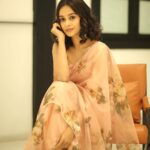 Mugdha Chaphekar Instagram - Heard melodies are sweet, But those unheard, sweeter. ~ John Keats 🌸 . . Styled by: @styleitupbyaashna Shot by: @neildhayatkarphotography Saree: @labelkanupriya Earrings: @fashionjewellery_21 HMU: @amuthevar @shribhalerao_ @riyafatak Location: @byou.in Juhu, Maharashtra, India