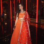 Mugdha Chaphekar Instagram - Are you excited to witness the best event of the year? Stay Tuned!! Something Fun Coming your way!! @zeetv #ZeeKutumb #Comingsoon #cantwait #kumkumbhagya #zeetv #love #mugdhachaphekar #zra #fun #prachi #kkb ❤️