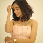 Mugdha Chaphekar Instagram - It’s a beautiful day! What do ya say ✨✨ . Styled by: @styleitupbyaashna Photography by: @neildhayatkarphotography Outfit: @sacredstitchofficial Chains: @blingathon_official HMU: @amuthevar @shribhalerao_ @riyafatak Location: @byou.in . . #love #mugdhachaphekar #happysoul #fun #photoshoot #mumbai