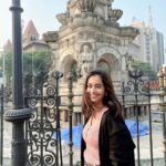 Mugdha Chaphekar Instagram - Good Morning Mumbai❤️❤️ . . #mumbaimerijaan #love Flora Fountain