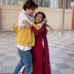Mugdha Chaphekar Instagram – Some Pranbir fun!!! 
@kaul_me 🙌
#Pranbir #Prachi #Ranbir #KumkumBhagya

Stay Tuned guys! Monday to Friday 9pm @zeetv Mumbai, Maharashtra
