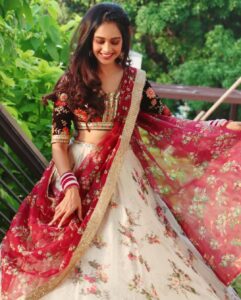 Mugdha Chaphekar Instagram - Huh?
.
.
Last post in this outfit, I think. 

.
.
#love #mugdhachaphekar 
.
.
.
📸 @lovleshkhaneja