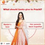 Mugdha Chaphekar Instagram - What do you think Santa will get Prachi? #merrychristmas #love #Repost @zeetv with @make_repost ・・・ #Prachi ko dono ki hi zaroorat hai, par Santa se usse pehle kya milne waala hai? Comments mein dijiye apna jawaab aur dekhiye #KumkumBhagya, Mon-Fri, raat 9 baje, sirf #ZeeTV par. #Abhigya #Pranbir #MerryChristmas Dekho Kahin Bhi Kabhi Bhi Zee5 App Par. @mugdha.chaphekar