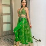 Mugdha Chaphekar Instagram - Are you ready to be a part of the biggest celebration of love? #zra2020 @zeetv . Styled by @harshalds makeup @waghmare4102 hairstyle @gulshanmazher123 मुंबई Mumbai