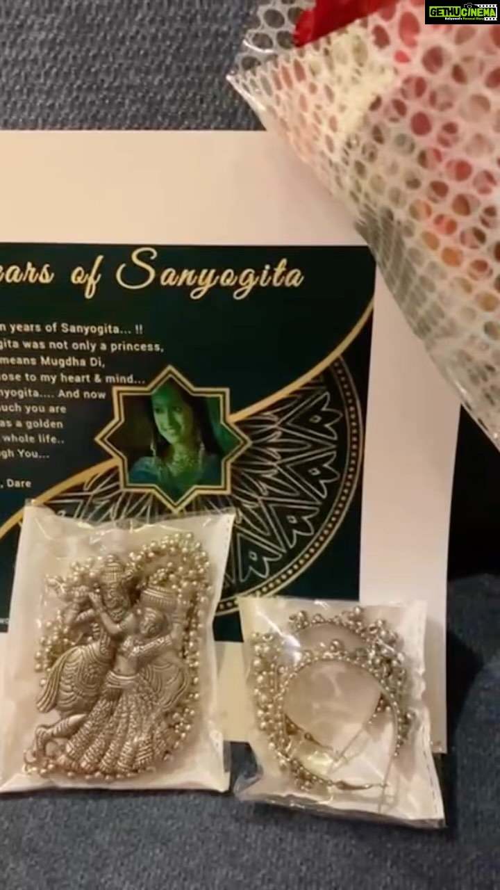 Mugdha Chaphekar Instagram - 16 Years of Sanyogita!!! Thank you for so much love. This show made my childhood and yours, a happy happy one! Thank you Jia for this wonderful gift! Love you❤️❤️ #SanyogitaForever