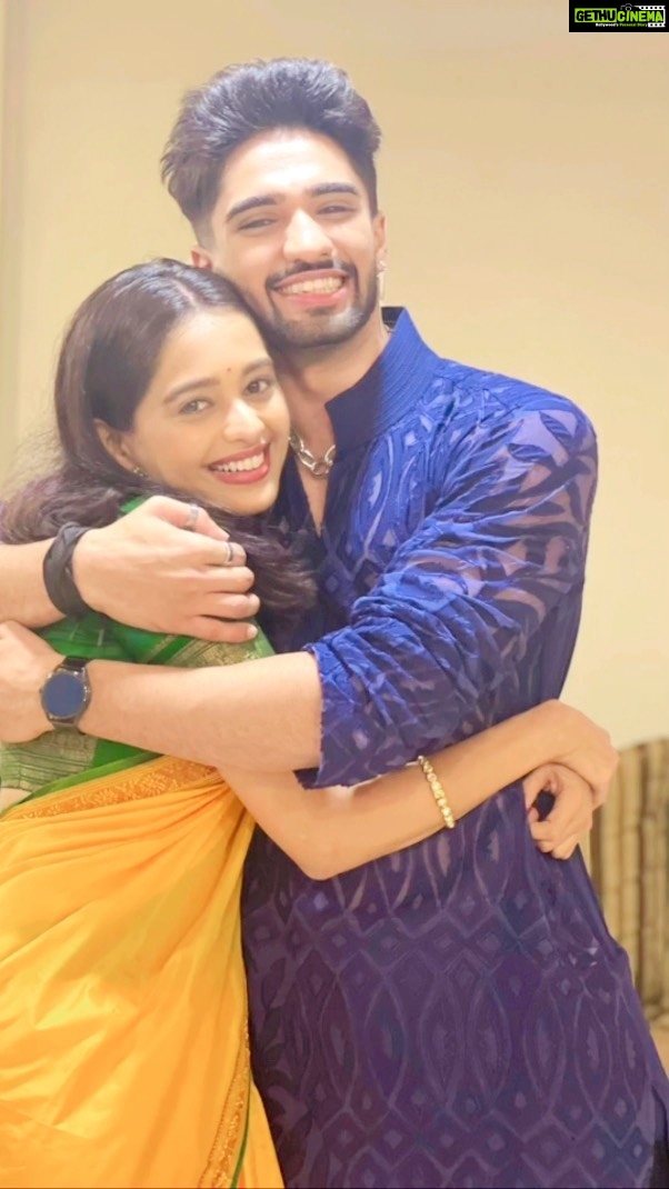 Mugdha Chaphekar Instagram - Happy Birthdayyyyyyy Zeeeee!!!! Love love love you!!!! Happiness and happiness and happiness always 😘😘 #nocompetition